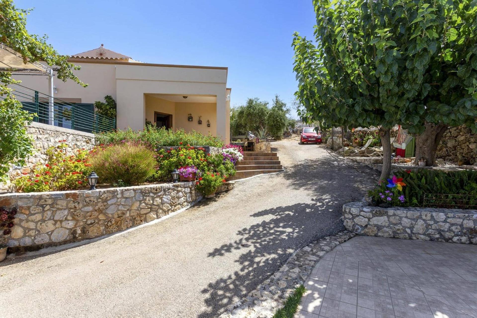 Villa Chloe By Villa Plus Αρμένοι Εξωτερικό φωτογραφία